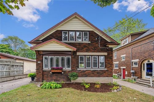 39 Agnes St, Kitchener, ON, N2G2E9 | Card Image