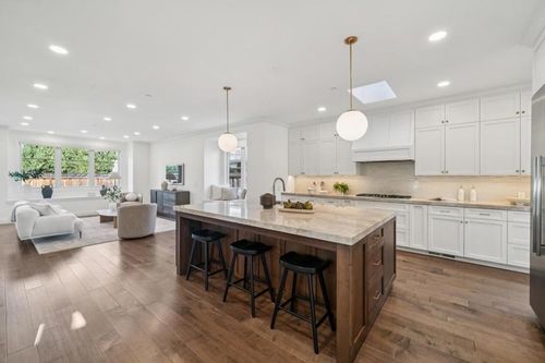 3011 Bryant St, Palo Alto, CA, 94301-1103 | Card Image