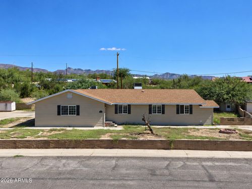 210 W Victoria Cir, Kearny, AZ, 85137-1243 | Card Image