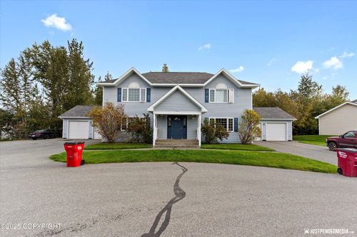apt-2-1782 E Neil Cir, Wasilla, AK, 99654-8224 | Card Image