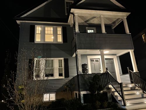 1-1092 Main St, Waltham, MA, 02451-7430 | Card Image