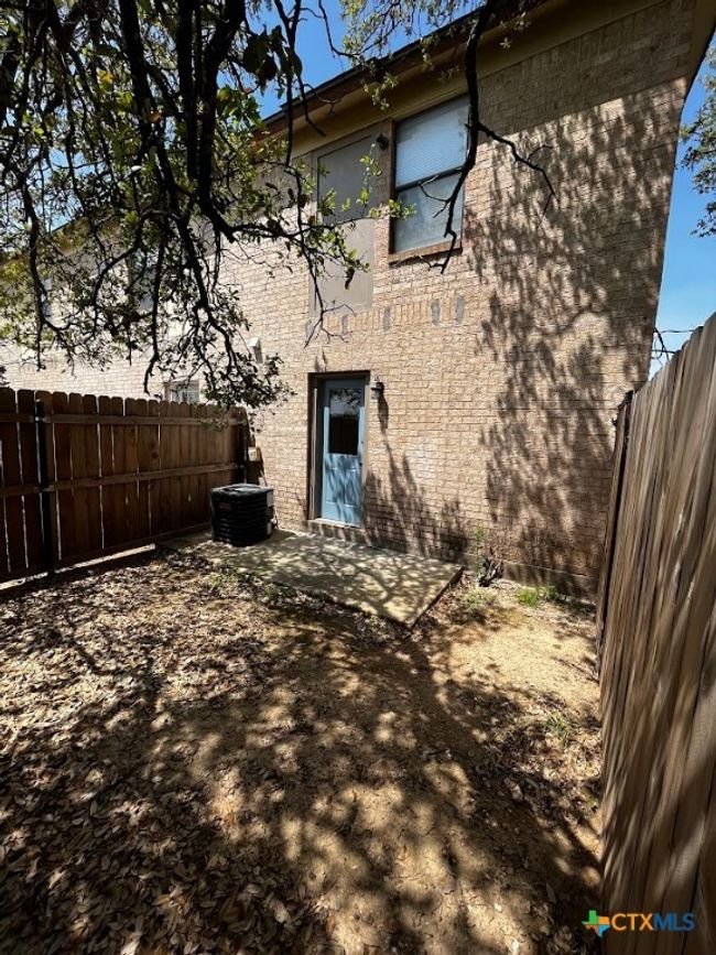 202 S Walnut St, Townhouse with 2 bedrooms, 2 bathrooms and null parking in Lampasas TX | Image 11