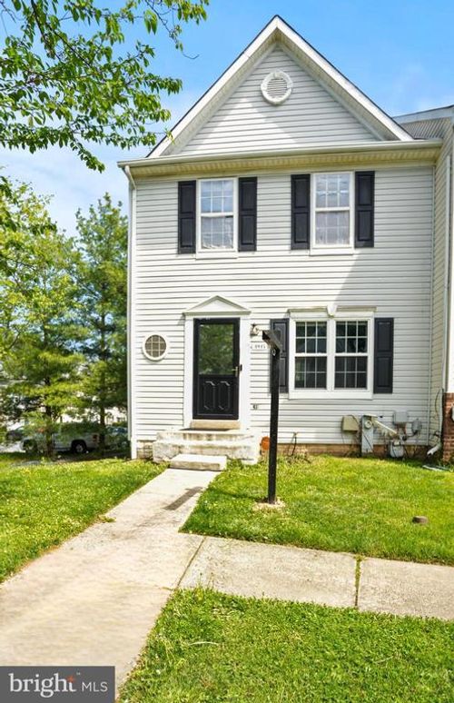 3915 Red Deer Cir, RANDALLSTOWN, MD, 21133-2044 | Card Image