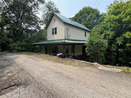 1002 Woodward Ave, Apollo Boro, PA, 15613 | Card Image