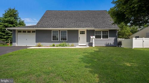 89 Harrow Rd, LEVITTOWN, PA, 19056-1403 | Card Image