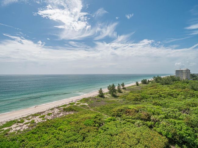 PH6 - 3870 N Highway A1a, Condo with 2 bedrooms, 2 bathrooms and null parking in Hutchinson Island FL | Image 44