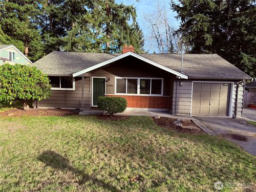 22415 73rd Place W, Edmonds, WA, 98026 | Card Image
