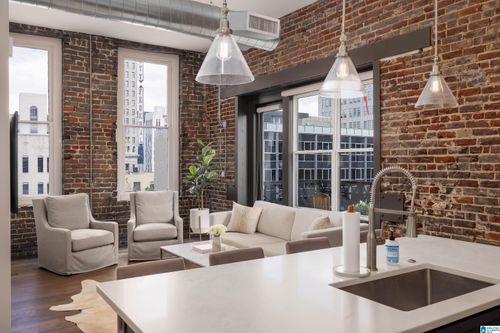 3a-2015 1st Ave N, Birmingham, AL, 35203-4181 | Card Image