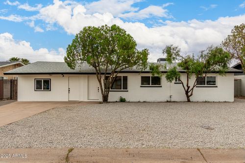 3939 W Harmont Dr, Phoenix, AZ, 85051-5721 | Card Image