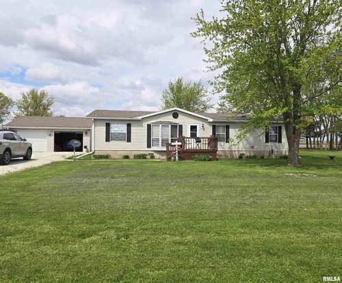 1103 Main St, Augusta, IL, 62311-1304 | Card Image