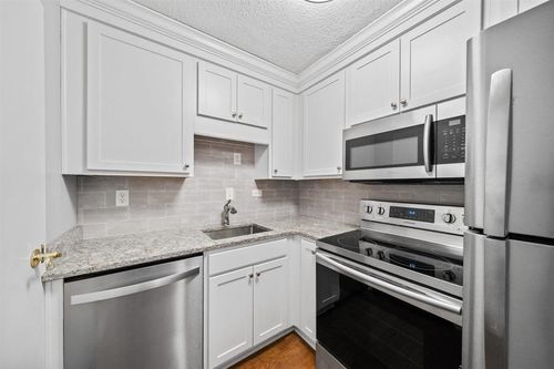 apt-905-232 S Highland St, Memphis, TN, 38111-4537 | Card Image