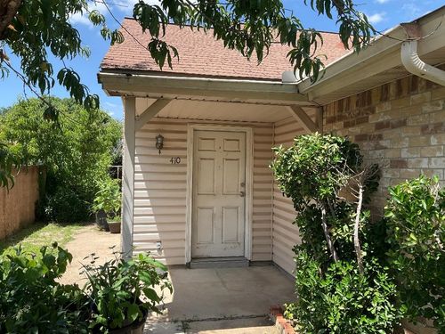 410 Pogue St, Cedar Hill, TX, 75104-2839 | Card Image