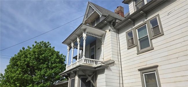 104 Main St, Home with 10 bedrooms, 5 bathrooms and null parking in Stamford NY | Image 8