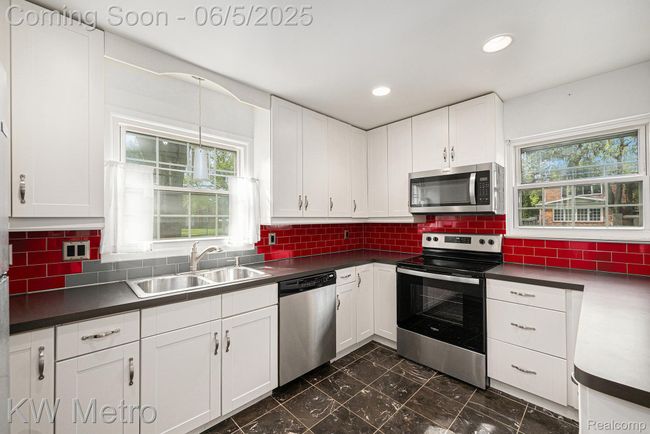 Kitchen | Image 6