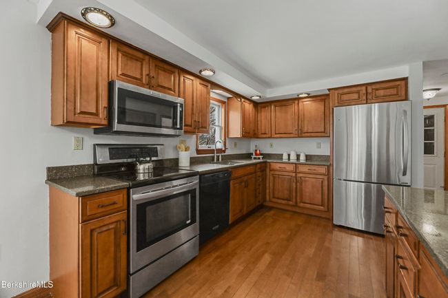 2 Faucett Ln, House other with 3 bedrooms, 3 bathrooms and null parking in Pittsfield MA | Image 14