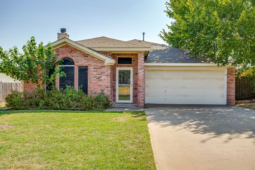 326 Pecos Dr, Weatherford, TX, 76086-3527 | Card Image