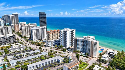 304-3180 S Ocean Dr, Hallandale Beach, FL, 33009-7255 | Card Image