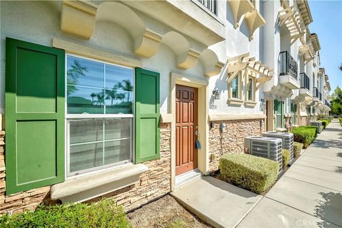 1234 S Macduff St, Anaheim, CA, 92804 | Card Image