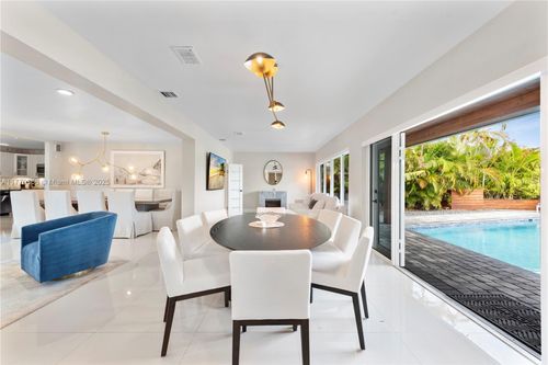 2243 Bayview Ln, North Miami, FL, 33181-2409 | Card Image