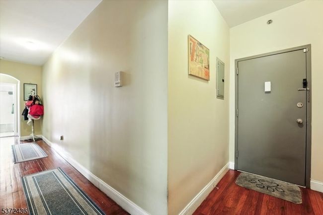 APT-3C - 5 Pomona Ave, Townhouse with 2 bedrooms, 1 bathrooms and null parking in Newark NJ | Image 6