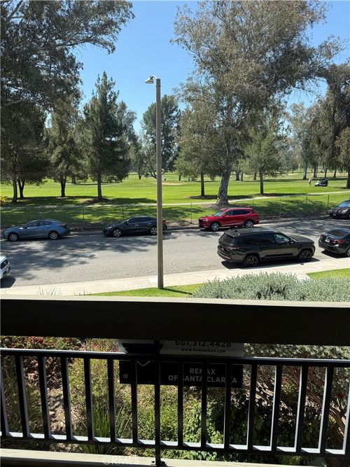u6-24525 Trevino Dr, Valencia, CA, 91355-2831 | Card Image