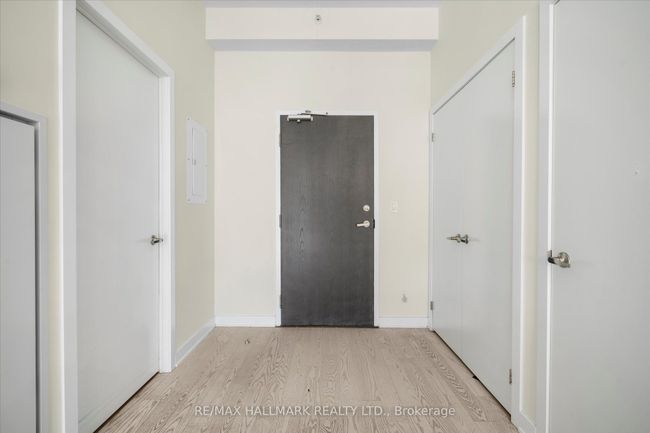 203 - 2 Bellefair Ave, Condo with 1 bedrooms, 1 bathrooms and 1 parking in Toronto ON | Image 4