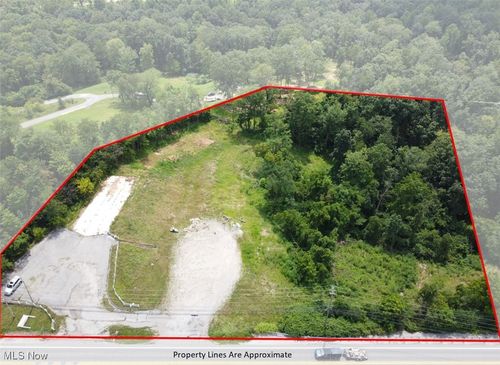 5854 Emerson Ave, Parkersburg, WV, 26104-9250 | Card Image