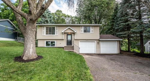 287 Frankland St, Mahtomedi, MN, 55115-2235 | Card Image
