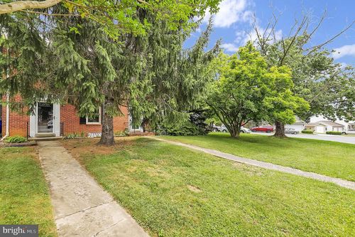 104 Catoctin Ave, THURMONT, MD, 21788-1601 | Card Image