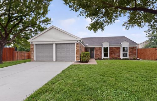 5329 Baker Ct, Flower Mound, TX, 75028-1037 | Card Image