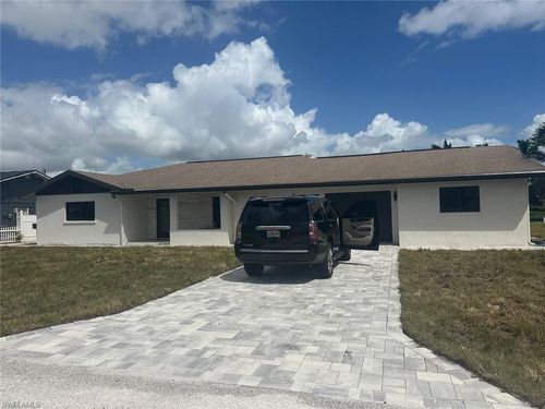 106 Sinclair St Se, PORT CHARLOTTE, FL, 33952-9141 | Card Image