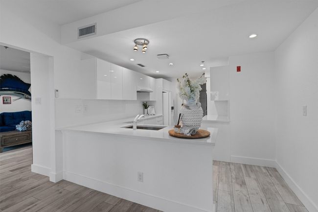 APT-3119 - 3404 American Dr, Condo with 3 bedrooms, 2 bathrooms and null parking in Lago Vista TX | Image 9