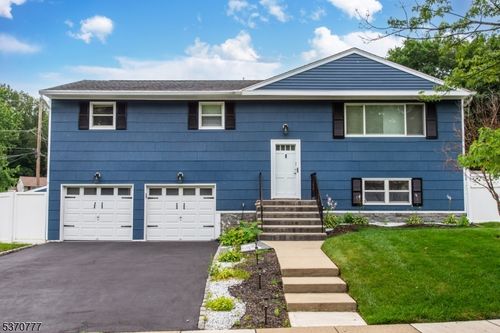 6 Burnham Pl, Flanders, NJ, 07836-9514 | Card Image