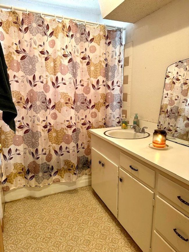 500 W F St, House other with 3 bedrooms, 1 bathrooms and null parking in Monahans TX | Image 9