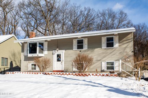 64 Hathorn Blvd, Saratoga Springs, NY, 12866-8940 | Card Image