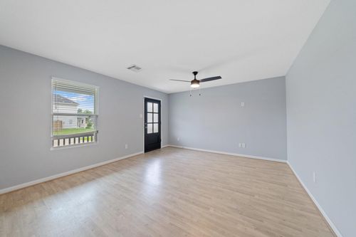 17038 Marie Village Dr, Conroe, TX, 77306-2236 | Card Image