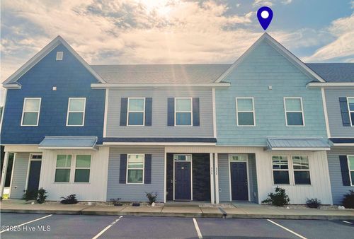 332 Starfish Lane, Sneads Ferry, NC, 28460 | Card Image