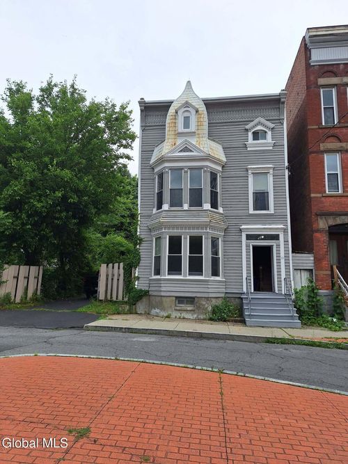 13 13th Street, Troy, NY, 12180 | Card Image