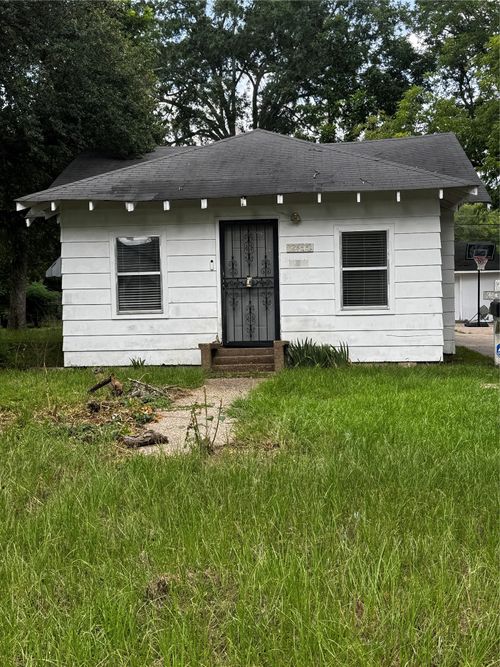 2636 Lindholm St, Shreveport, LA, 71108-2713 | Card Image