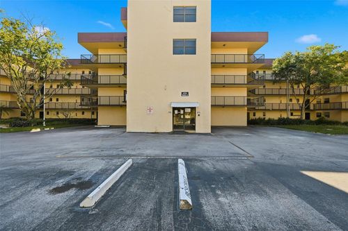 apt-304-6755 W Broward Blvd, Plantation, FL, 33317-3067 | Card Image