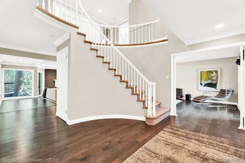 2935 Woodford Cir, Rochester Hills, MI, 48306-3069 | Card Image