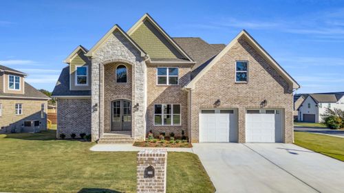 2206 Peterson Dr, Chattanooga, TN, 37421-2620 | Card Image