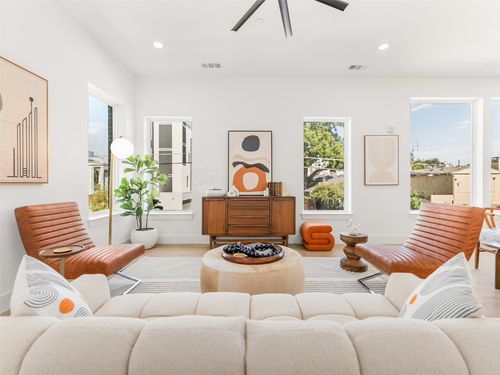 102-2015 N Prairie Ave, Dallas, TX, 75204-7204 | Card Image