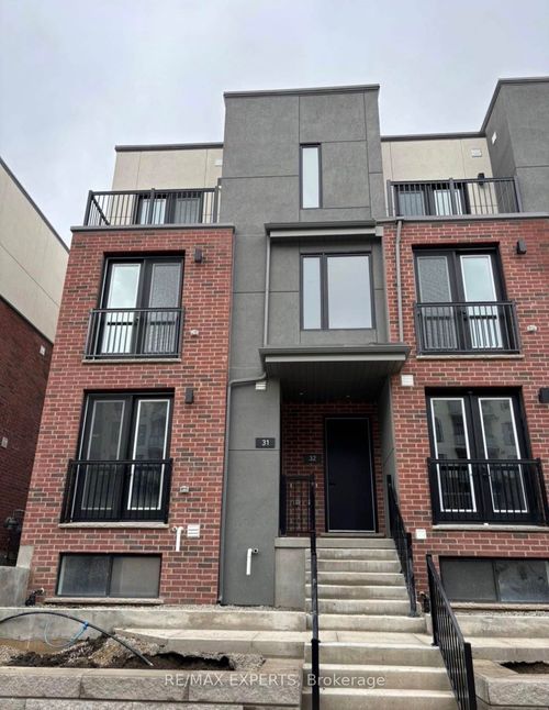 32-99 Roger St, Waterloo, ON, N2J0G1 | Card Image