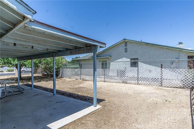 15660 Yates Rd, House other with 3 bedrooms, 2 bathrooms and 2 parking in Victorville CA | Image 25