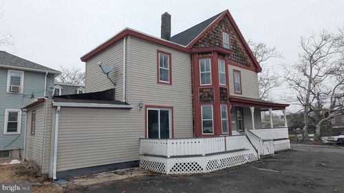 506 Bridgeboro St, RIVERSIDE, NJ, 08075-3301 | Card Image