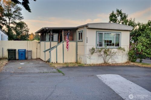 100-15232 Se 272nd St, Kent, WA, 98042-4225 | Card Image