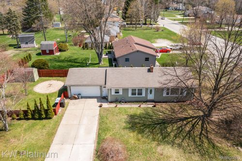3500 Connie Ln, Fort Gratiot, MI, 48059-4103 | Card Image