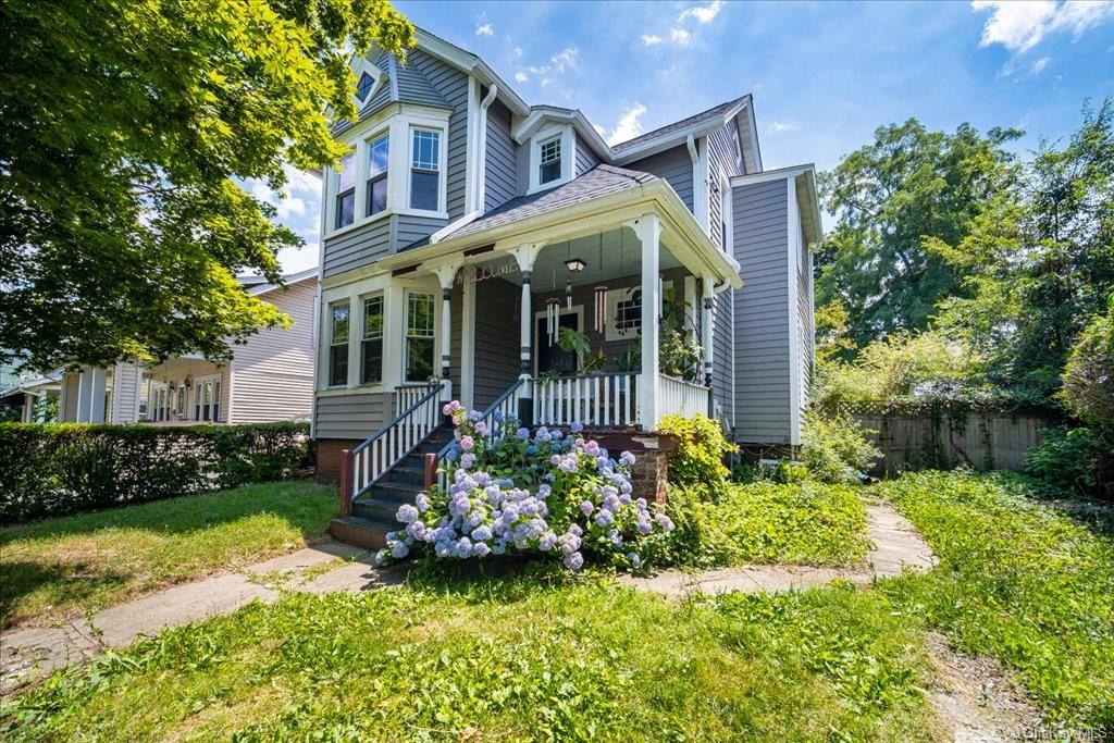 Rombout Ave, Beacon, NY 12508