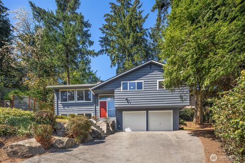 1136 N 146th Pl, Shoreline, WA, 98133-6208 | Card Image
